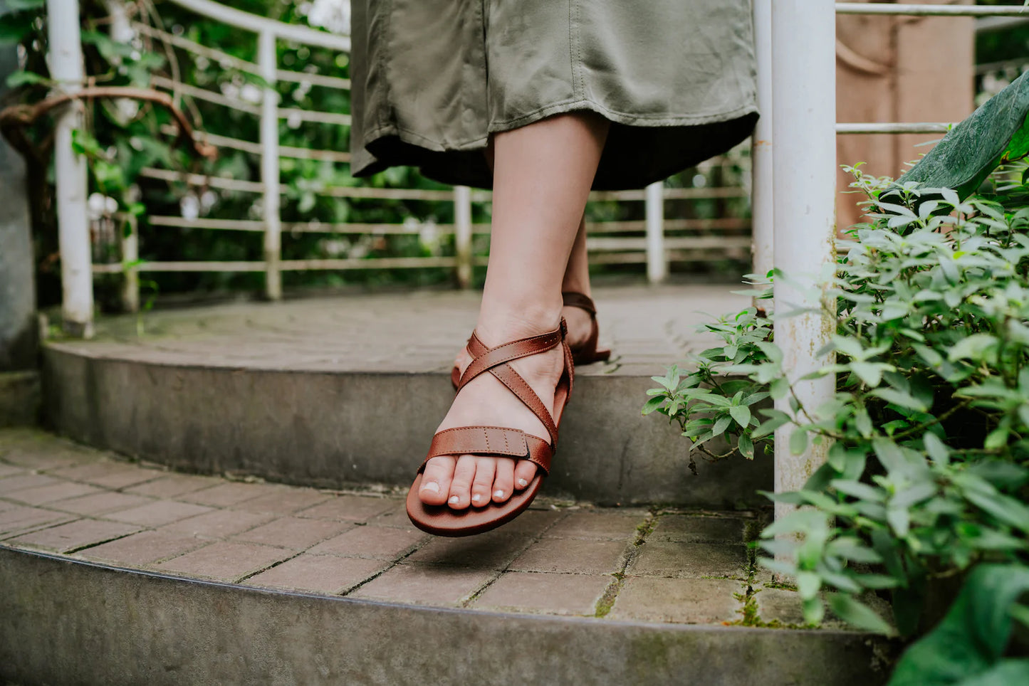 Ahinsa Hava 2.0 brown vegan barefoot sandals סנדלי ברפוט טבעוניים