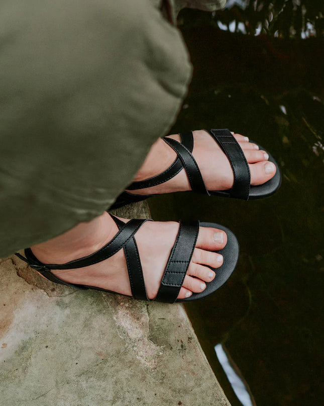 Ahinsa Hava - Black sandals women & men barefoot אהינסה Hava סנדלים ברפוט בצבע Black לנשים ולגברים