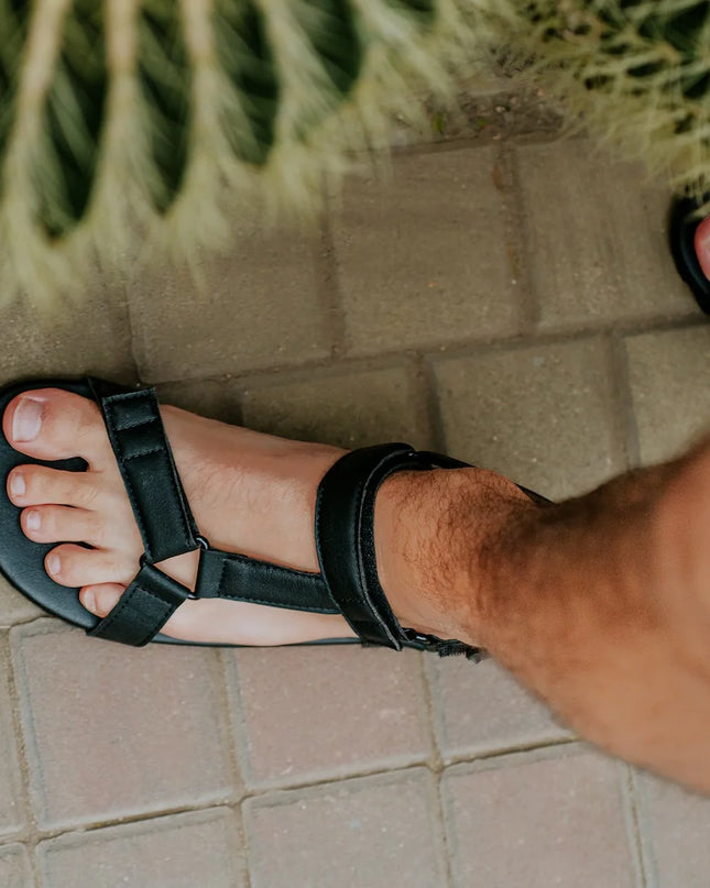 Ahinsa Adventure - Black sandals women & men barefoot אהינסה Adventure סנדלים ברפוט בצבע Black לנשים ולגברים
