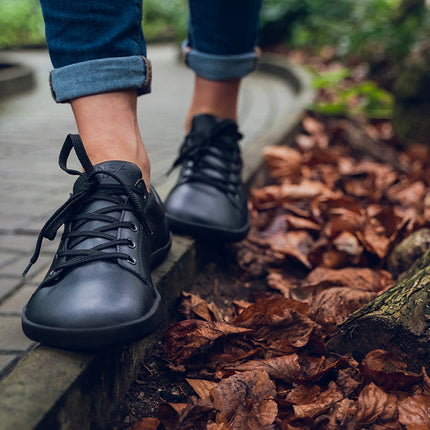 Ahinsa Vida sneakers - Black color shoes women & men barefoot אהינסה ברפוט סניקרס יוניסקס נעלי ברפוט ברפוט בצבע שחור לנשים ולגברים