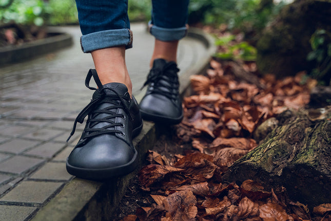 Ahinsa Vida sneakers - Black color shoes women & men barefoot אהינסה ברפוט סניקרס יוניסקס נעלי ברפוט ברפוט בצבע שחור לנשים ולגברים