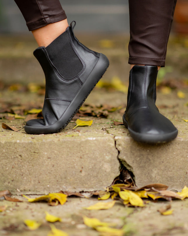 Chelsea black boots