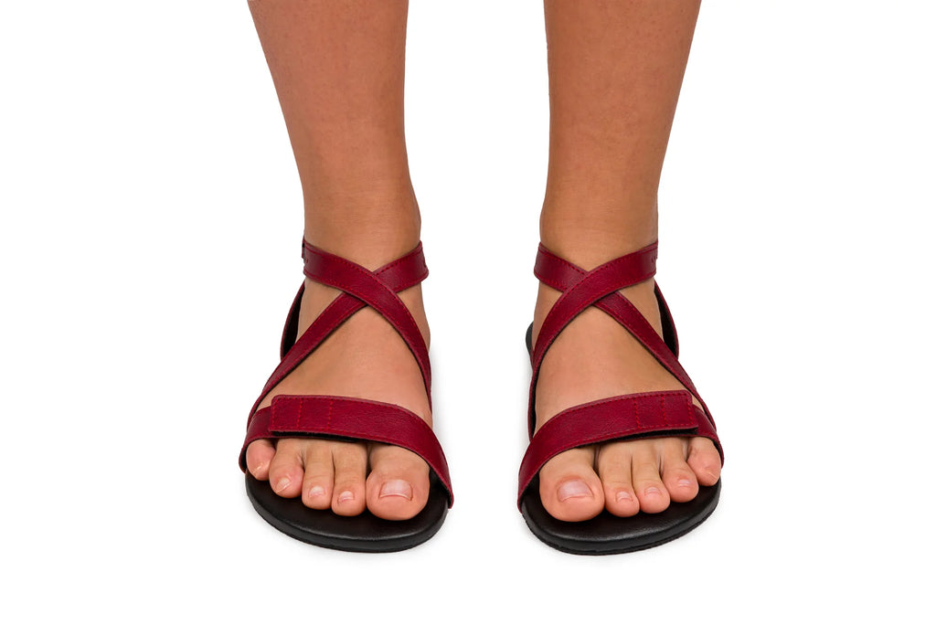 Ahinsa Hava - Burgundy Strap-Up barefoot sandals אהינסה חווה סנדלי ברפוט בורדו טבעוניות לנשים
