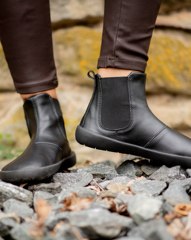 Chelsea black boots