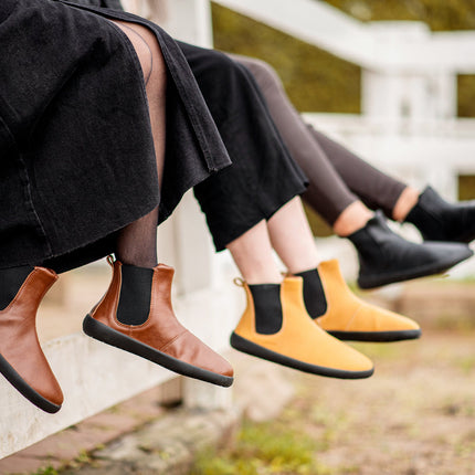Chelsea brown boots