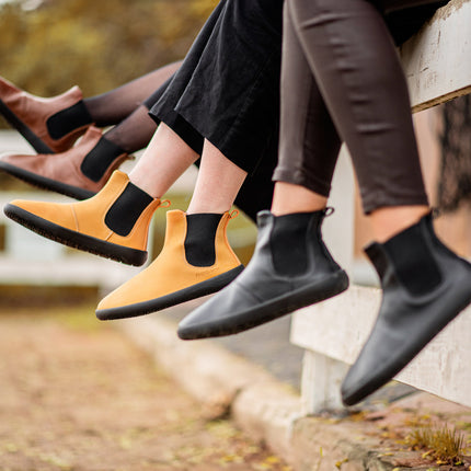 Chelsea brown boots
