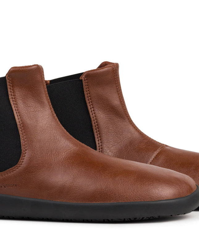 Chelsea brown boots