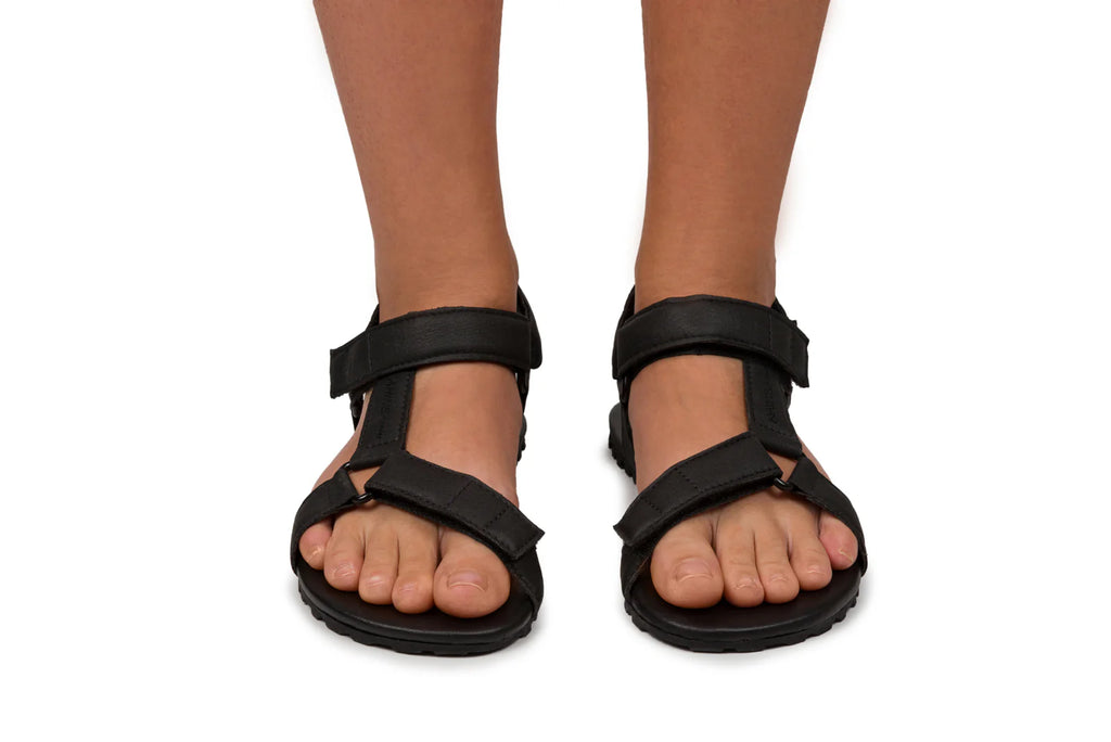 Ahinsa Adventure - black Trekking Sandals אהינסה אדוונצ׳ר סנדלי ברפוט שחורות טבעוניות יוניסקס