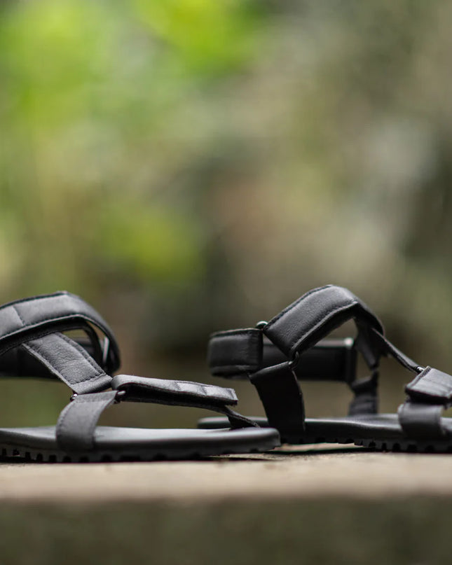 Ahinsa Adventure - Black sandals women & men barefoot אהינסה Adventure סנדלים ברפוט בצבע Black לנשים ולגברים