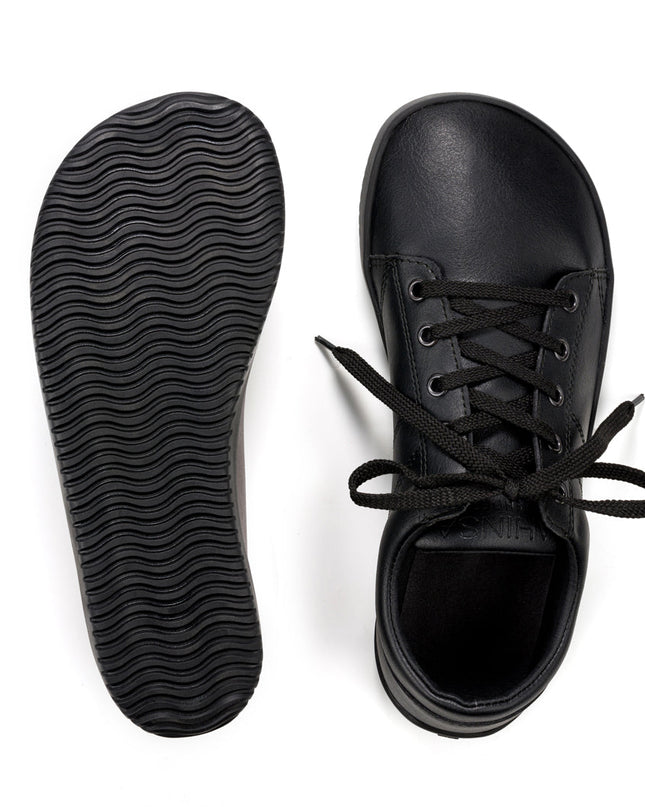 Ahinsa Vida sneakers - Black color shoes women & men barefoot אהינסה ברפוט סניקרס יוניסקס נעלי ברפוט ברפוט בצבע שחור לנשים ולגברים