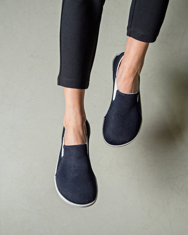 Ahinsa slip on   navy - Navy slip-on women & men barefoot אהינסה slip on   navy סליפ-און ברפוט בצבע Navy לנשים ולגברים