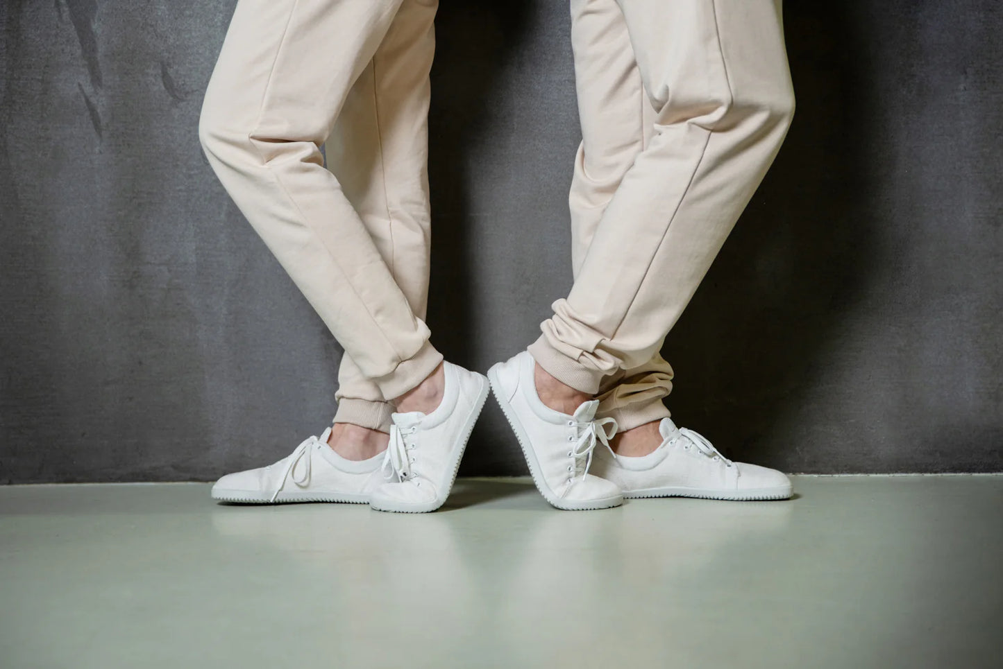 Ahinsa Vida Hemp white unisex barefoot vegan sneakers סניקרס ברפוט טבעוניות יוניסקס