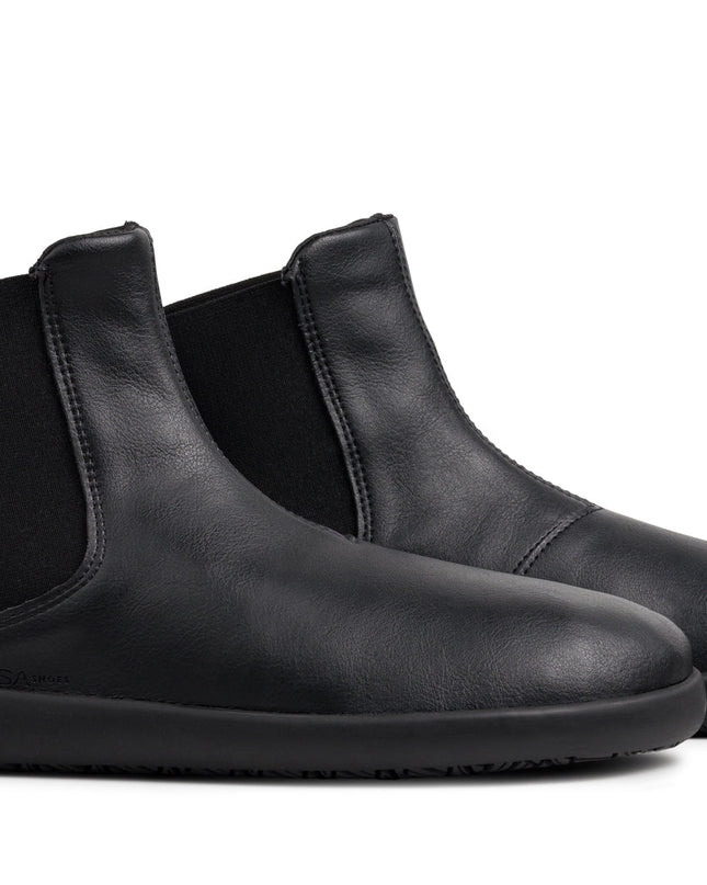 Chelsea black boots