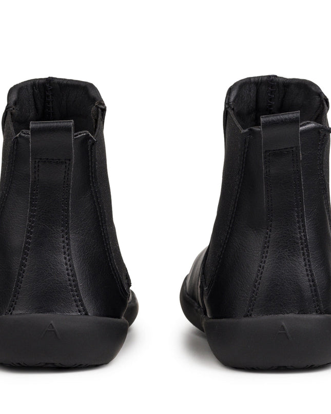 Chelsea black boots