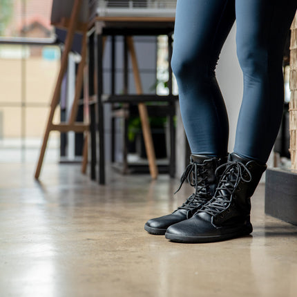 Ahinsa Jaya - Black boots women barefoot אהינסה Jaya מגפיים ברפוט בצבע שחור לנשים
