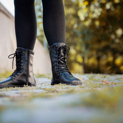 Ahinsa Jaya - Black boots women barefoot אהינסה Jaya מגפיים ברפוט בצבע שחור לנשים