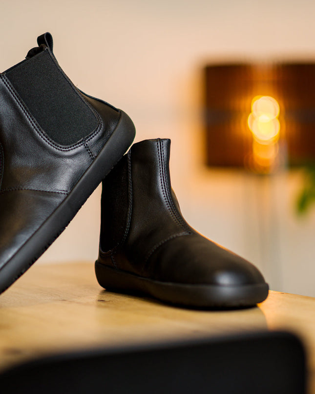 Chelsea black boots