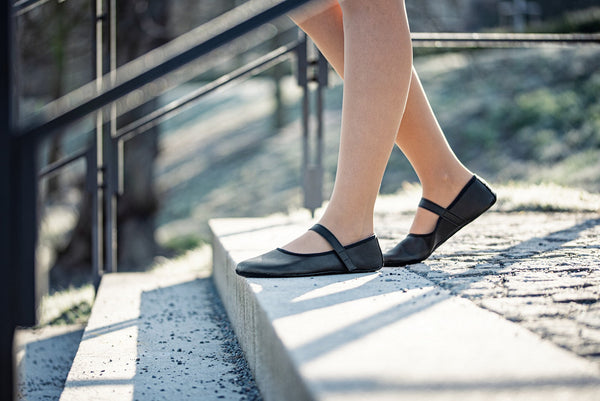 Ananda / בלרינה שחורות