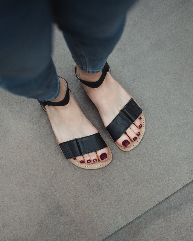 Be Lenka Iris - Black sandals women barefoot בילנקה Iris סנדלים ברפוט בצבע שחור לנשים