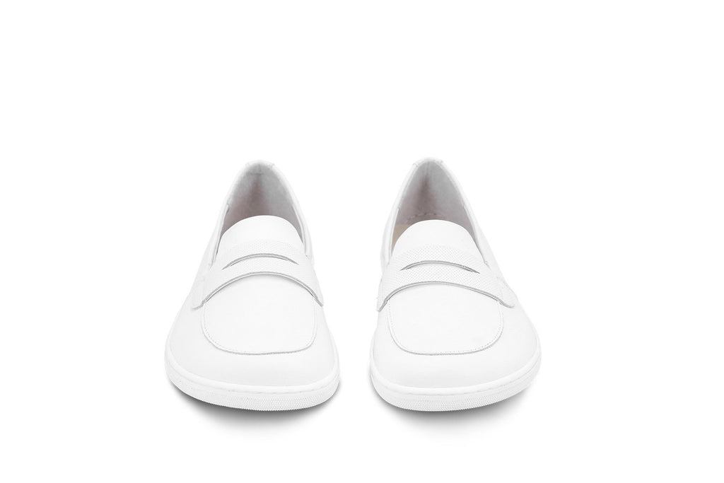 Be Lenka Buena barefoot Woman בילנקה ברפוט לנשים