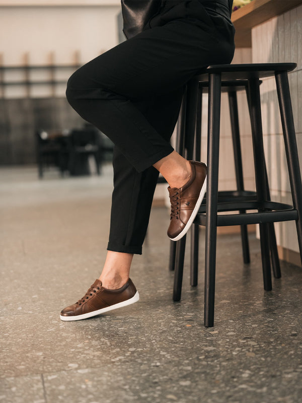 Elite / סניקרס / חומות / לנשים ולגברים