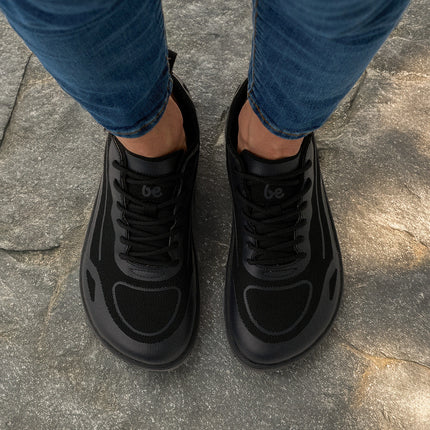 Velocity / נעלי ספורט ברפוט / שחור / לנשים ולגברים