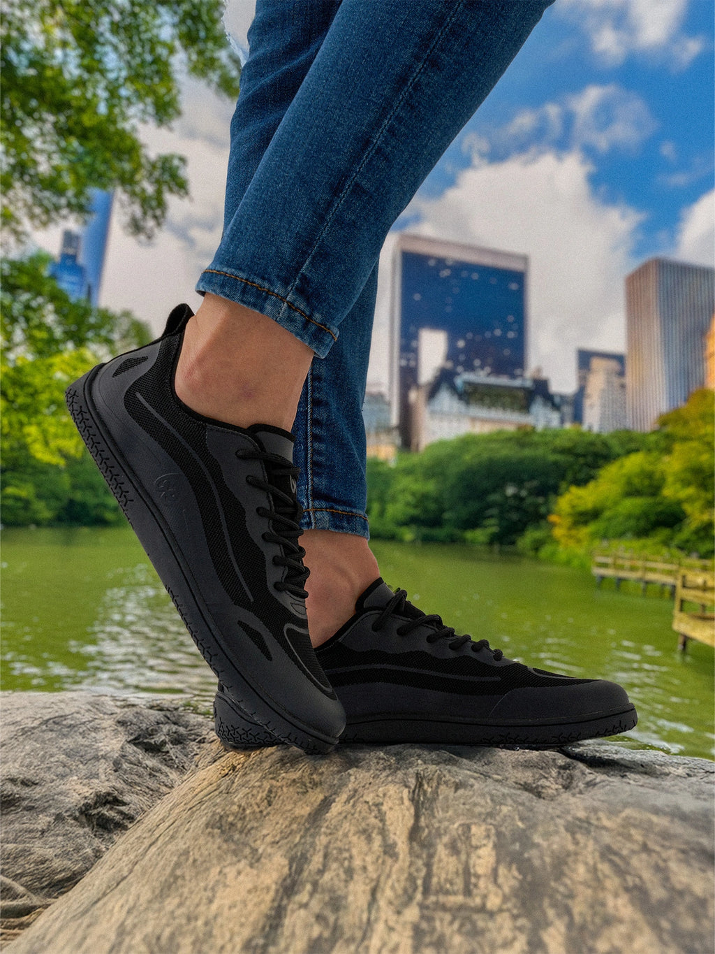 Be Lenka Velocity - black vegan sneakers barefoot בילנקה ולוסיטי ברפוט סניקרס שחורות טבעוניות יוניסקס