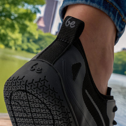 Velocity / נעלי ספורט ברפוט / שחור / לנשים ולגברים