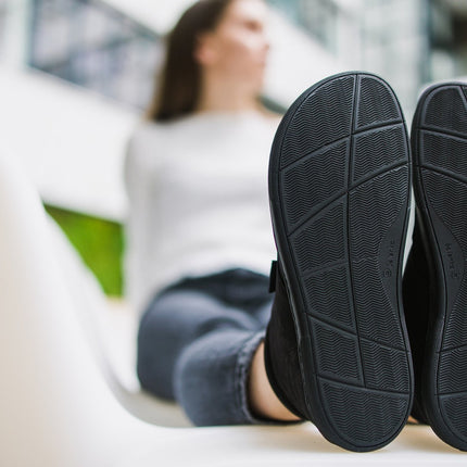 Be Lenka Synergy barefoot – נעלי ברפוט שחורות לנשים ולגברים