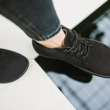 Be Lenka Synergy barefoot – נעלי ברפוט שחורות לנשים ולגברים